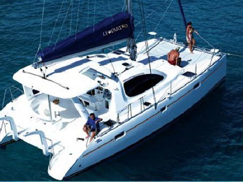 Kat Leopard 43 Yachtcharter in Road Town