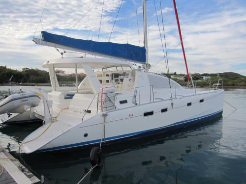 Kat Leopard 43 Yachtcharter in Lagoon Marina