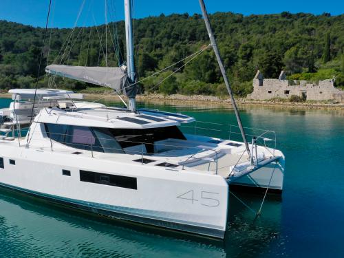 Kat Leopard 45 Yachtcharter in Seget