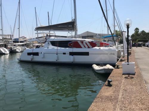 Katamaran Leopard 45 Yachtcharter in Cogolin