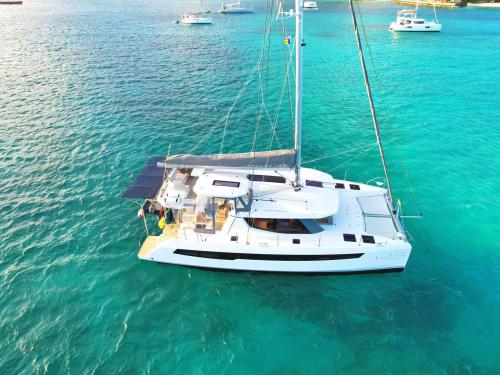Cat Leopard 45 available for charter in Bobbys Marina