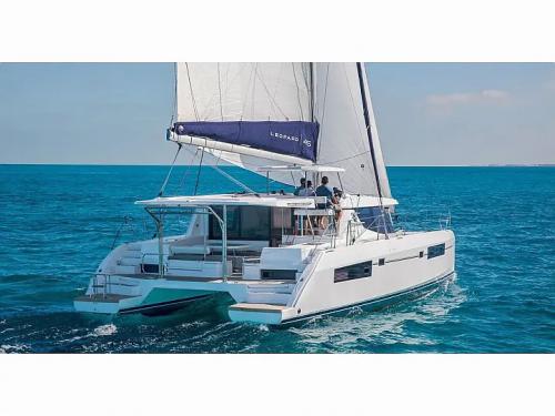 Katamaran Leopard 45 Yachtcharter in Athen