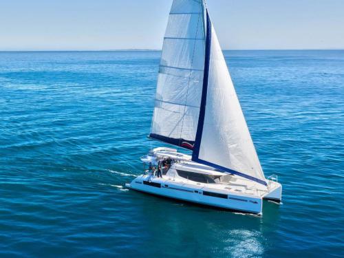 Cat Leopard 45 for hire in Eden Island Resort