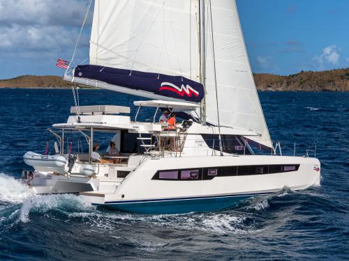 Kat Leopard 45 chartern in Palm Cay Marina