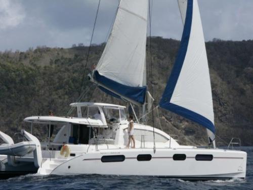 Catamaran Leopard 46 for charter in Clifton