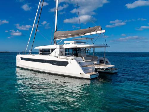 Cat Leopard 46 for hire in Portorosa