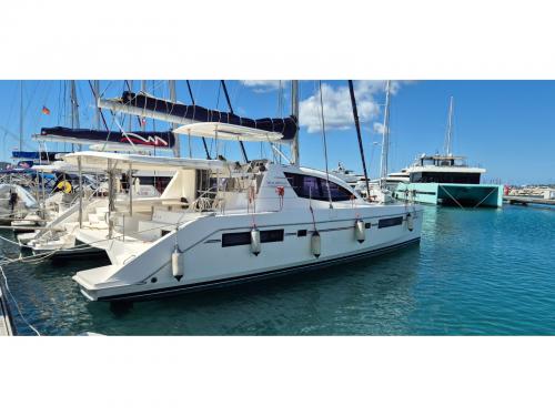 Catamaran Leopard 48 for rent in Palmeira