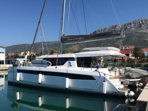 Catamaran Leopard 50 PC for rent in Kastel Gomilica