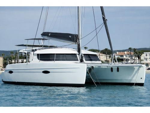 Catamaran Lipari 41 for charter in Marseilles