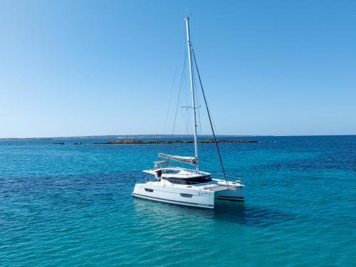 Cat Lucia 40 available for charter in Rhodes city