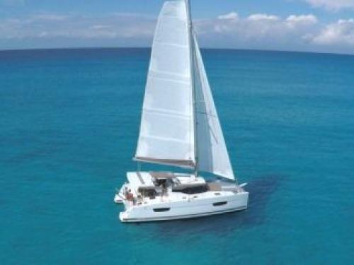 Cat Lucia 40 for rent in Key West