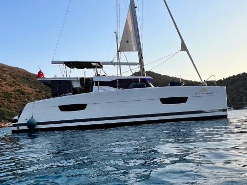 Katamaran Lucia 40 Yachtcharter in Orhaniye