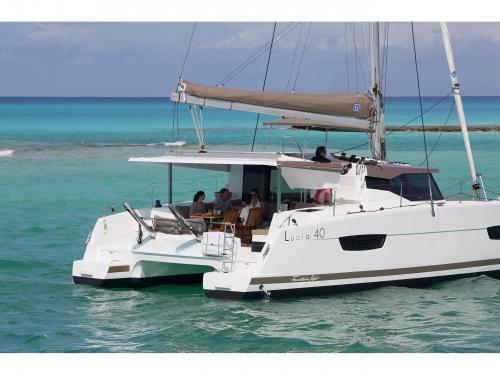 Cat Lucia 40 for rent in Kastel Gomilica