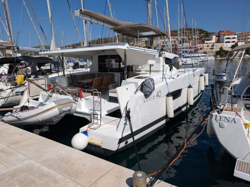 Katamaran Lucia 40 Yachtcharter in Marina