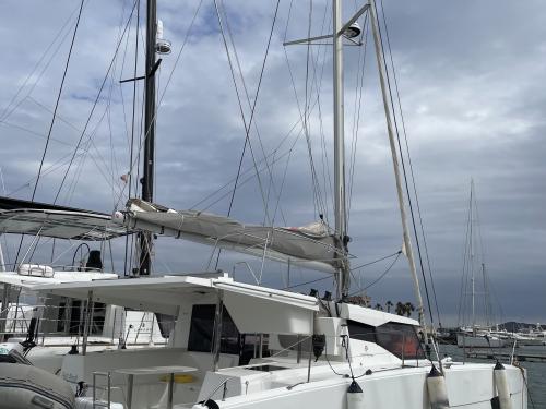 Catamaran Lucia 40 for hire in Grimaud