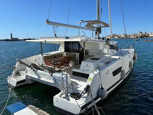 Katamaran Lucia 40 Yachtcharter in Carloforte