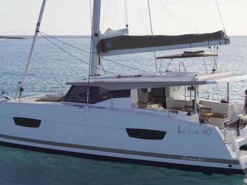 Cat Lucia 40 for charter in Goecek