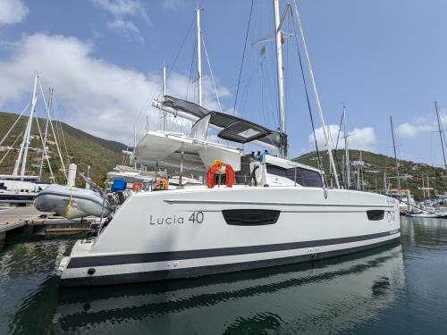 Kat Lucia 40 Yachtcharter in Frenchtown Harbour Marina