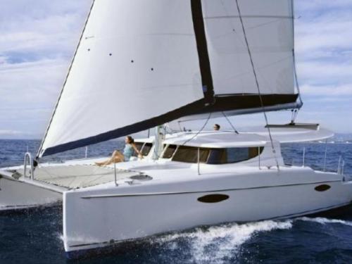 Catamaran Catspace for charter in Yes Marina