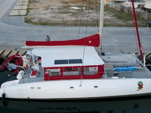 Catamaran Maxicat 53 for charter in Papeete
