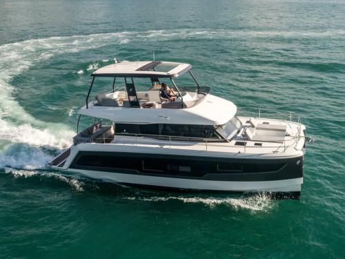 Catamaran MY 40 for rent in Vinoy Resort Marina