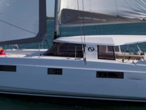 Kat Nautitech 40 chartern in Port d Ajaccio