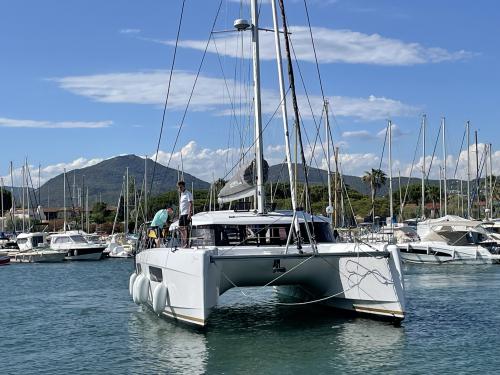 Katamaran Nautitech 44 chartern in Cogolin