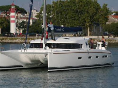Katamaran Nautitech 44 Yachtcharter in Victoria