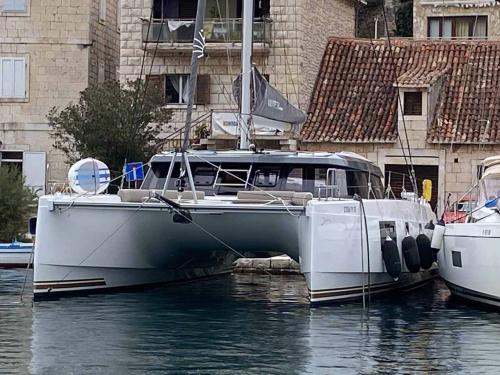 Catamaran Nautitech 46 Open for rent in Split