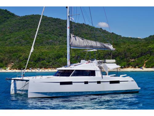 Catamaran Nautitech 46 Open Fly for rent in Marina di Scarlino