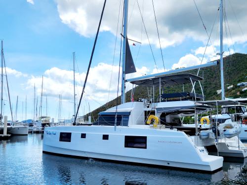 Katamaran Nautitech 46 Open Fly chartern in Nanny Cay Town