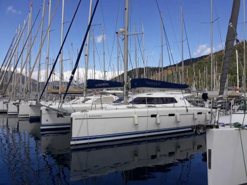 Katamaran Nautitech 47 Yachtcharter in Marmaris