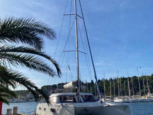 Cat Nautitech Open 40 for rent in Primosten