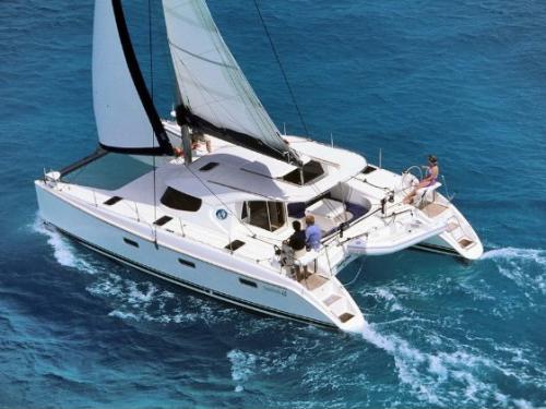 Catamaran Nautitech Open 40 for rent in Preveza Marina