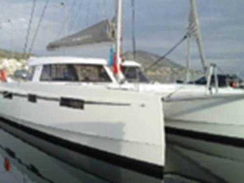 Katamaran Nautitech Open 40 chartern in Salamina