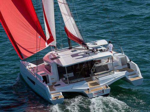 Kat Neel 47 Yachtcharter in Marina Punta Nuraghe