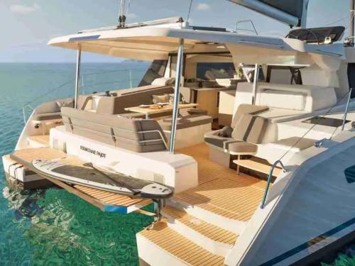 Catamaran New 41 for rent in Rodi Garganico