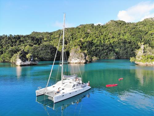 Kat Norseman 430 Yachtcharter in Nadi