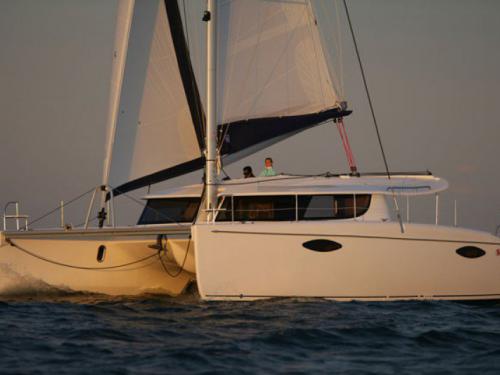 Kat Orana 44 chartern in Golfo Aranci