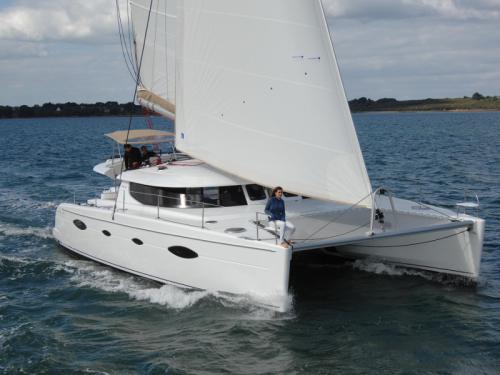 Cat Salina 48 for rent in Athens