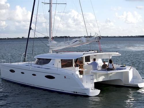 Katamaran Salina 48 Yachtcharter in ACI Marina Dubrovnik