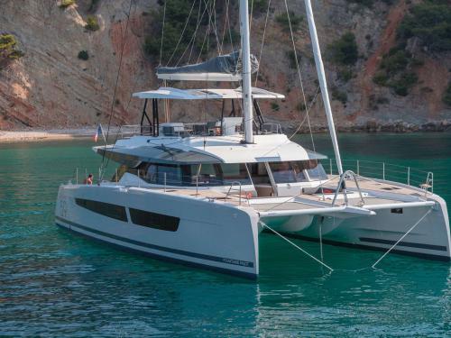 Kat Samana 59 Yachtcharter in ACI Marina Split