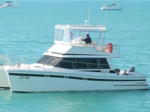 Kat Scimitar 1010 Yachtcharter in Marina Abel Point