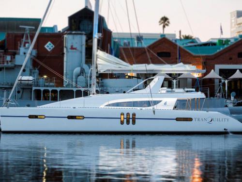 Katamaran Silhouette 760 Yachtcharter in Road Harbour