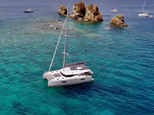 Cat Tanna 47 for charter in Joma Marina