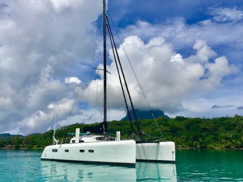 Catamaran TS 50 for hire in Afareaitu