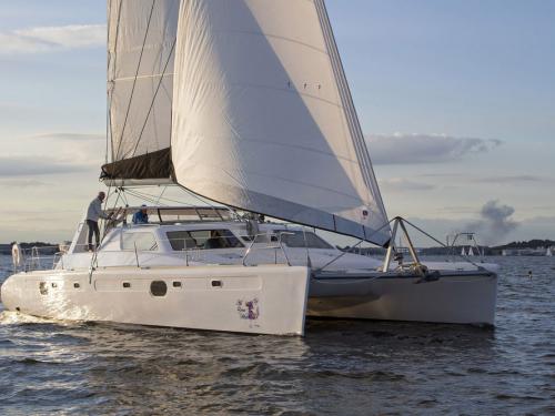Kat Voyage 480 Yachtcharter in Ribishi