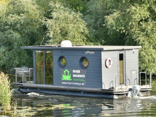 Hausboot Apartboot L Yachtcharter in Lübz