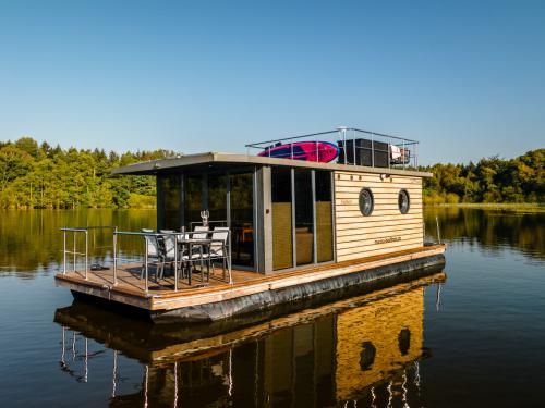 Hausboot Apartboot L Yachtcharter in Buchholz