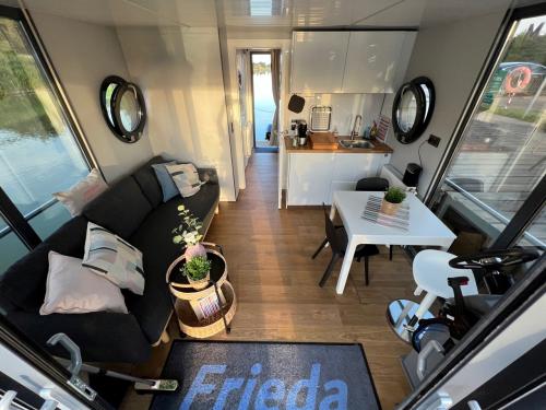 Houseboat Apartboot M available for charter in Marina Buchholz